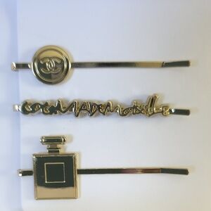 CHANEL Hair Accessories Buyer's Choice (Gift Bag Included)